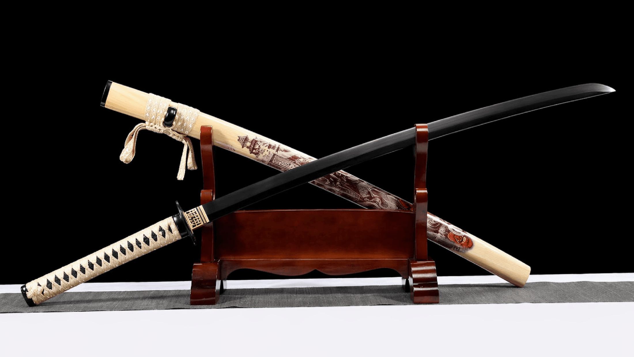 ingetsu Katana (寺月) — Temple Moon Hand-Forged Sword